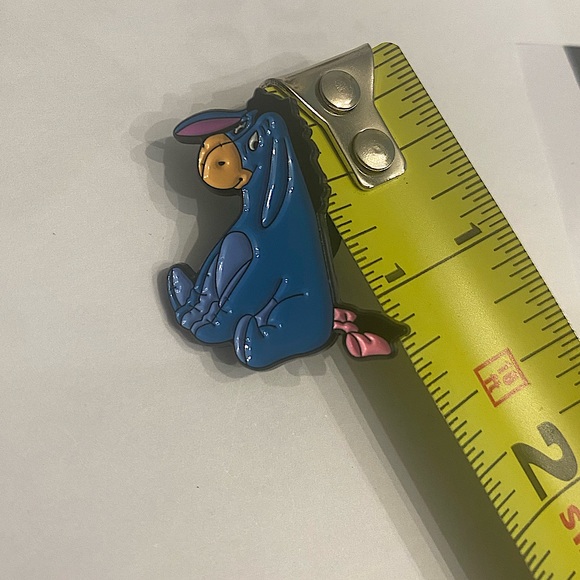 Set of 2 Eeyore Tigger Enamel Pins Bulk Disney Winnie the Pooh Character Badges - Picture 8 of 11